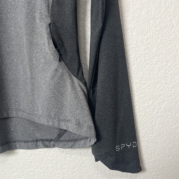 Spyder Active Long Sleeve Top Athletic Gray size Medium - Picture 10 of 12